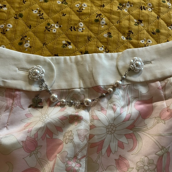 Courreges floral skirt with pearls and logo chain - Picture 2 of 6